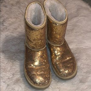 PRICE DROp! Gold sequin Uggs
